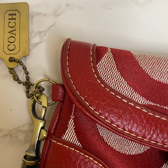 Coach (Small Red Clutch) - Picture 2 of 16